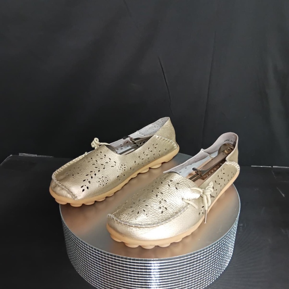 Fantini Gold Women's Loafers pre owned Exellent condition size 44/ 11.5 - Picture 8 of 9